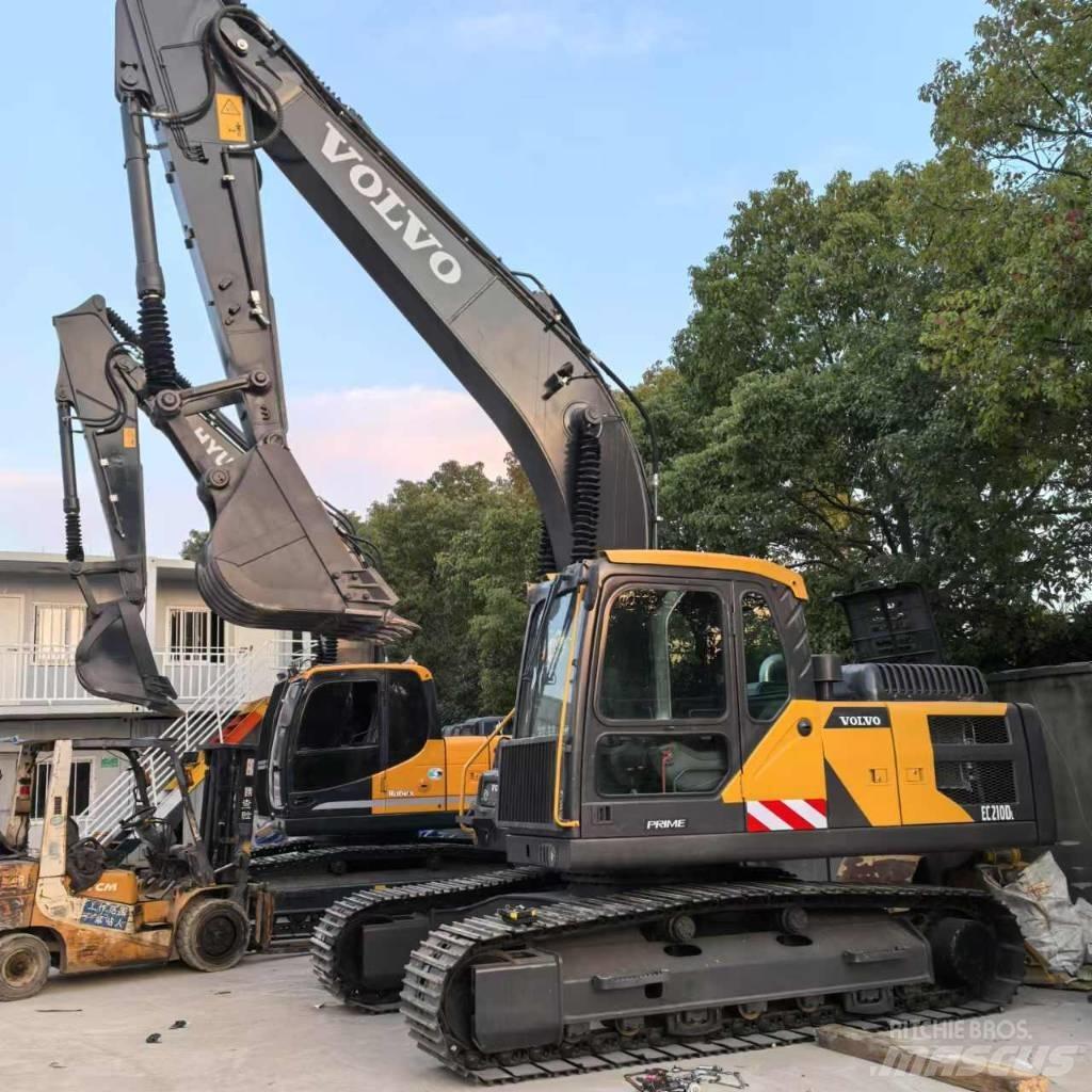 Volvo EC 210 D Midigraafmachines 7t - 12t
