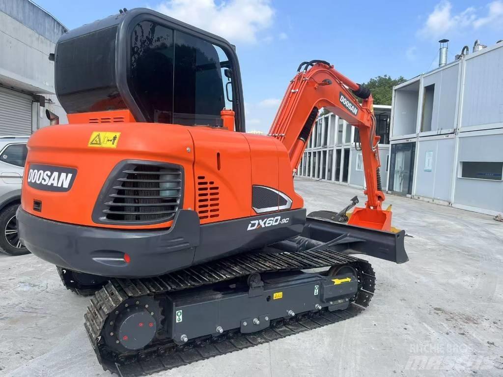 Doosan DX 60 Rupsgraafmachines