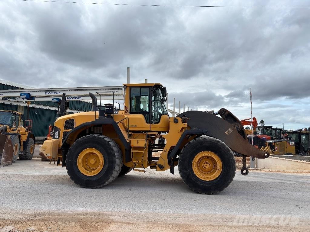 Volvo L 250 G Wielladers