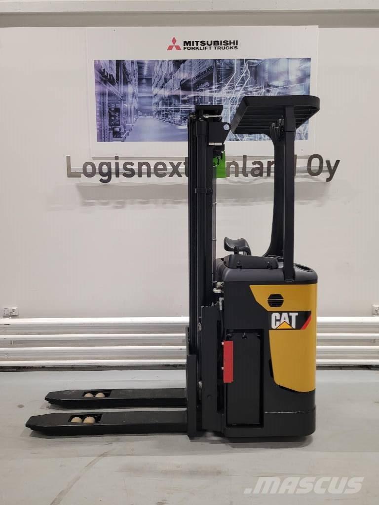 CAT NSR 16NI Zelfrijdende stapelaars