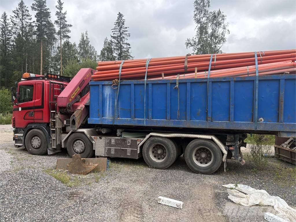 Scania R500 Vlakke laadvloer met kraan