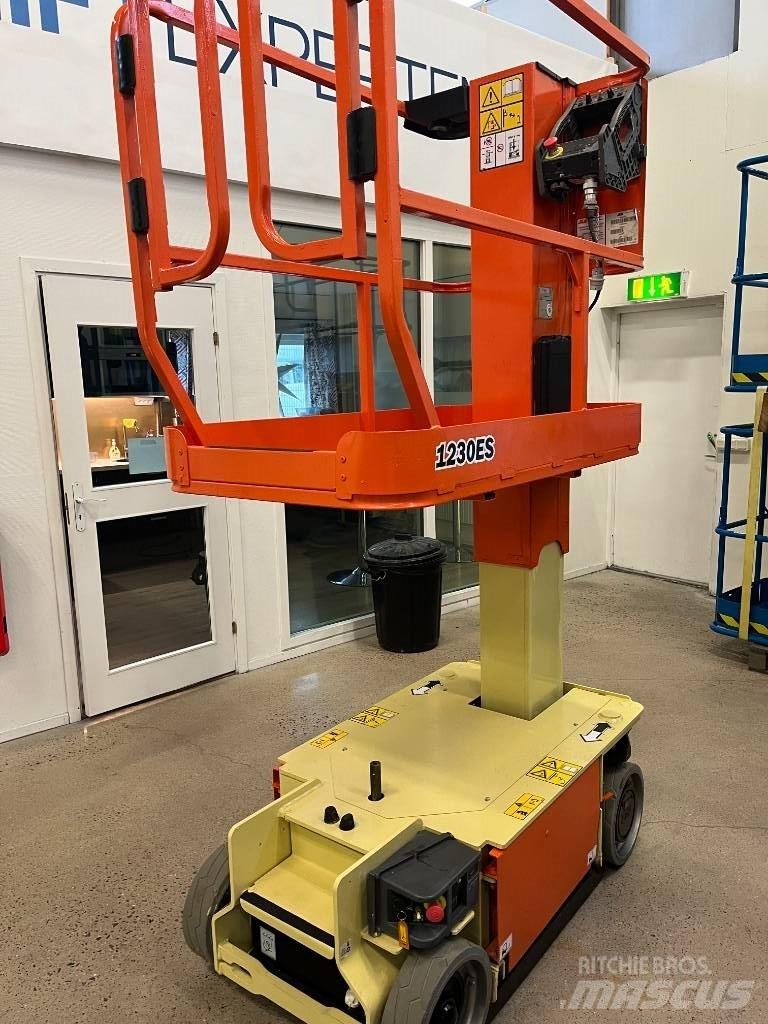 JLG 1230 ES Schaarhoogwerkers