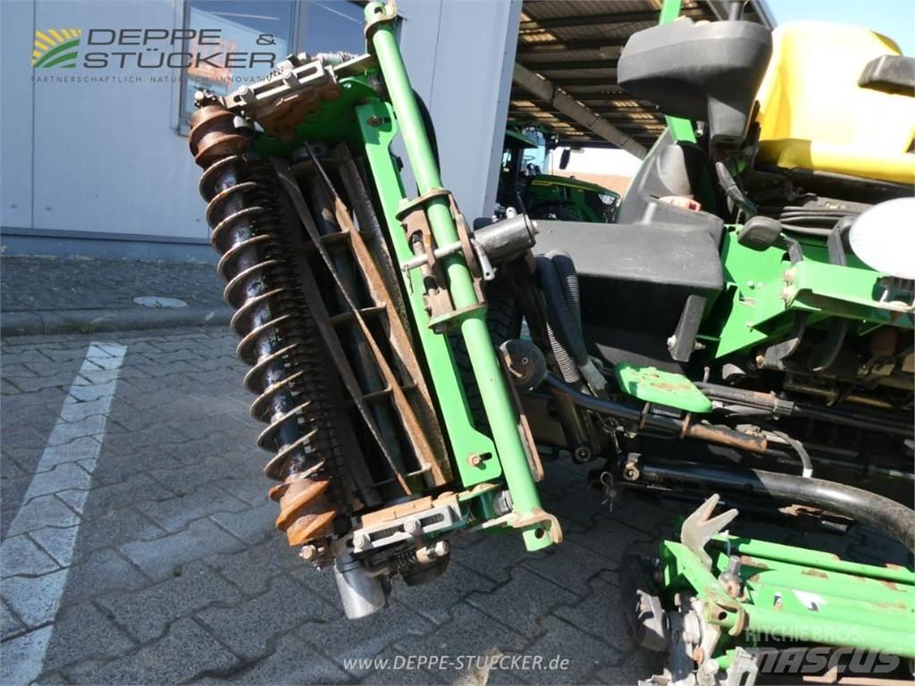 John Deere 8700 Maaiers