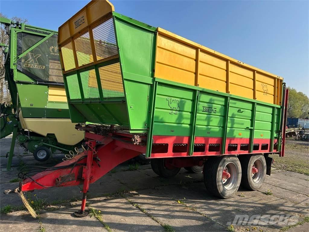 Fortschritt T 088 Mestverspreider