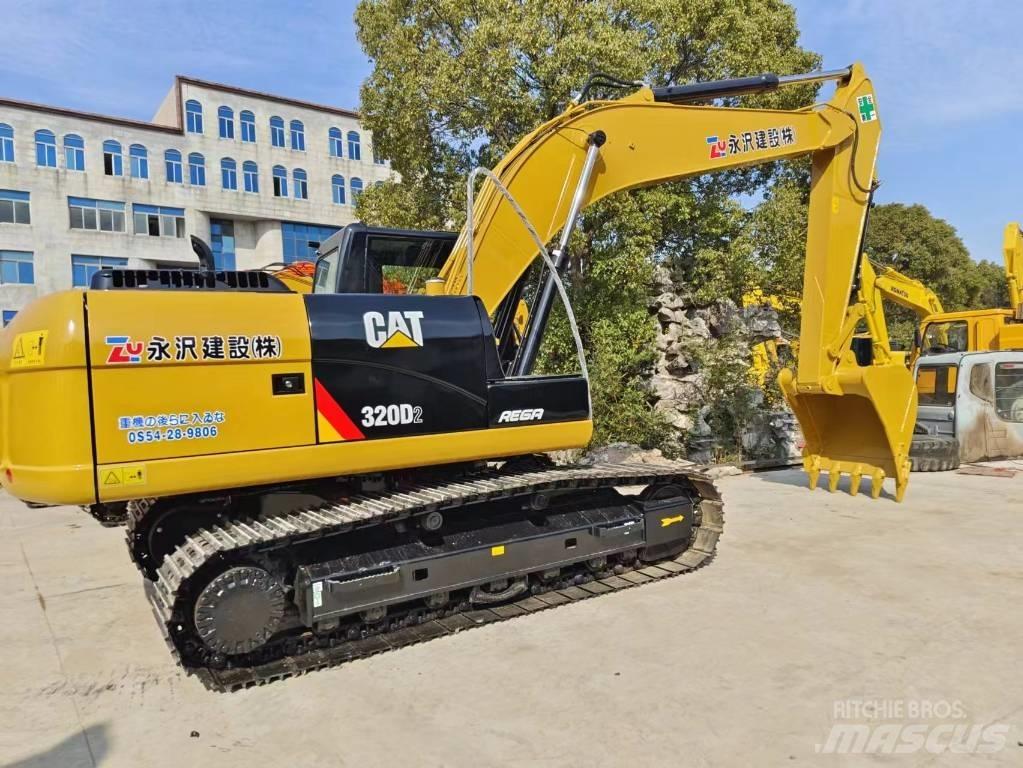 CAT 320 D2 Rupsgraafmachines