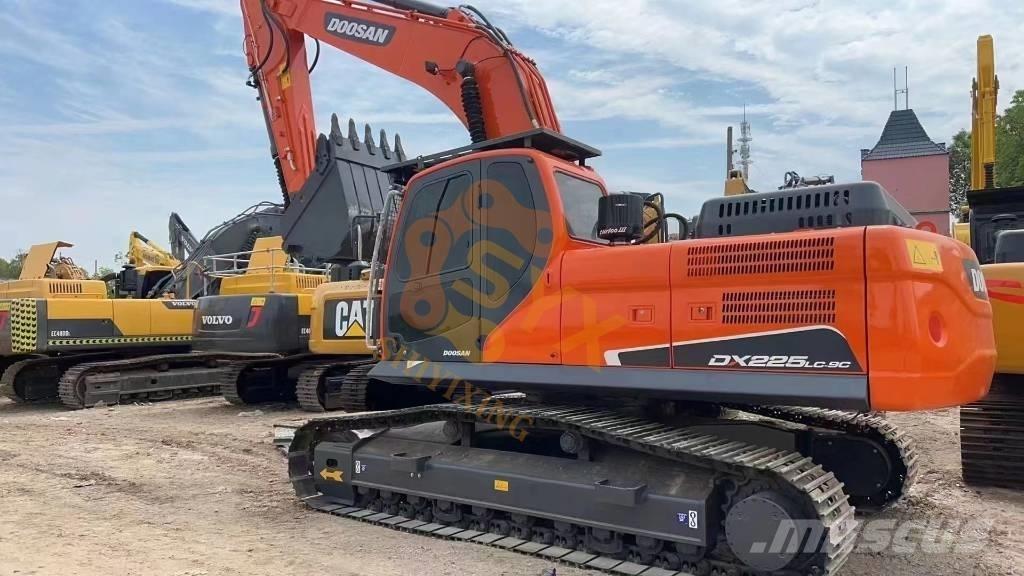 Doosan DX 225 LC Rupsgraafmachines