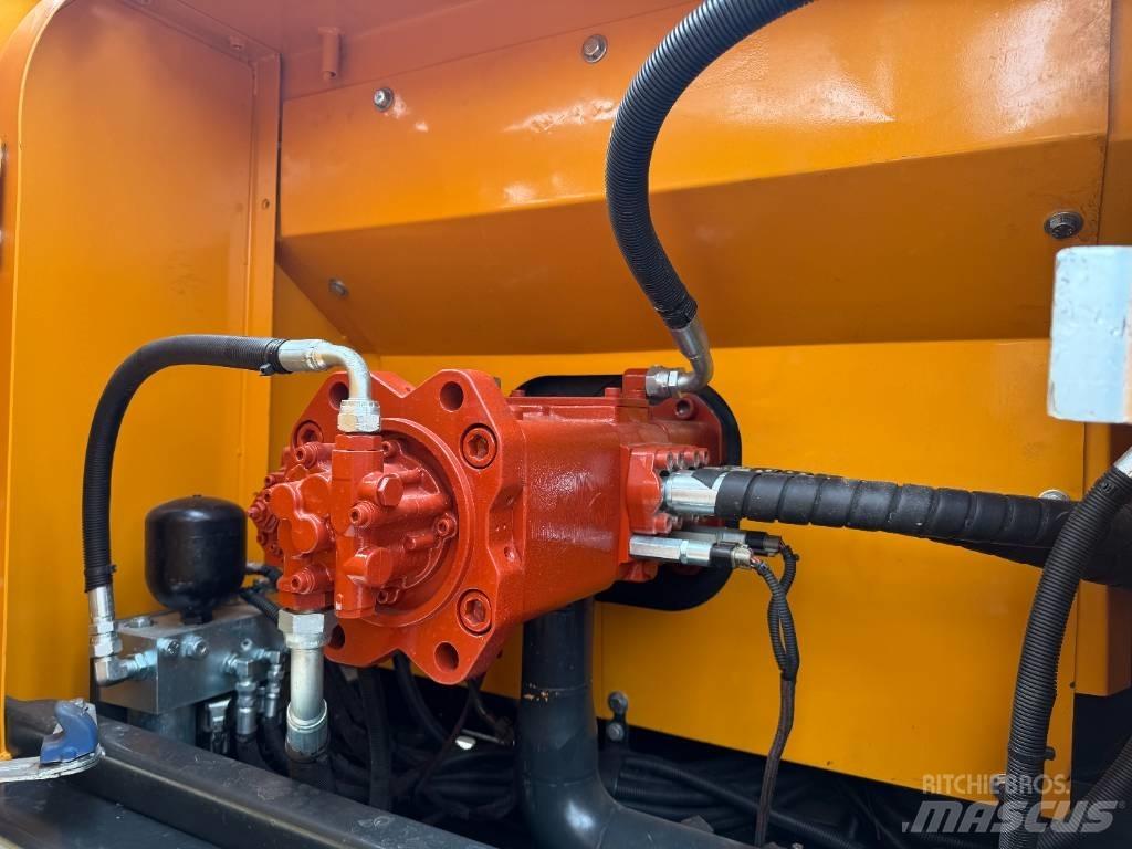 Hyundai 305LC-9T Rupsgraafmachines