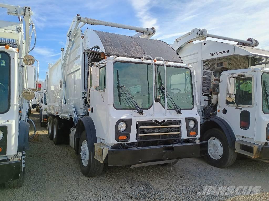 Mack MRU 613 Vuilniswagens