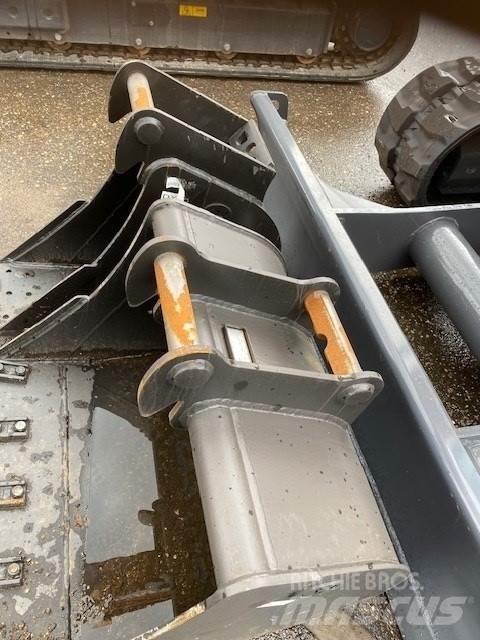 Develon DX63-3 Minigraafmachines < 7t
