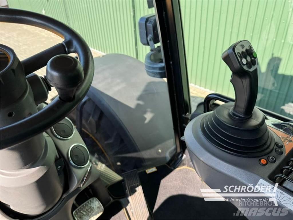 JCB FASTRAC 4220 Tractoren
