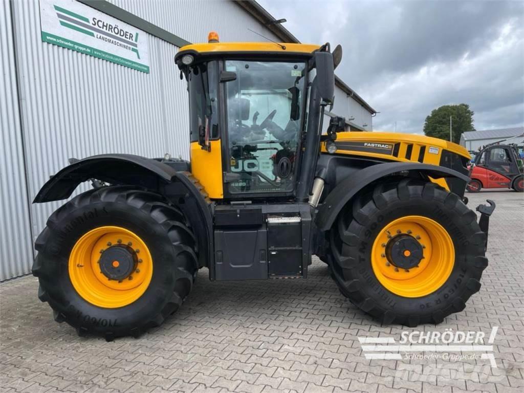 JCB FASTRAC 4220 Tractoren