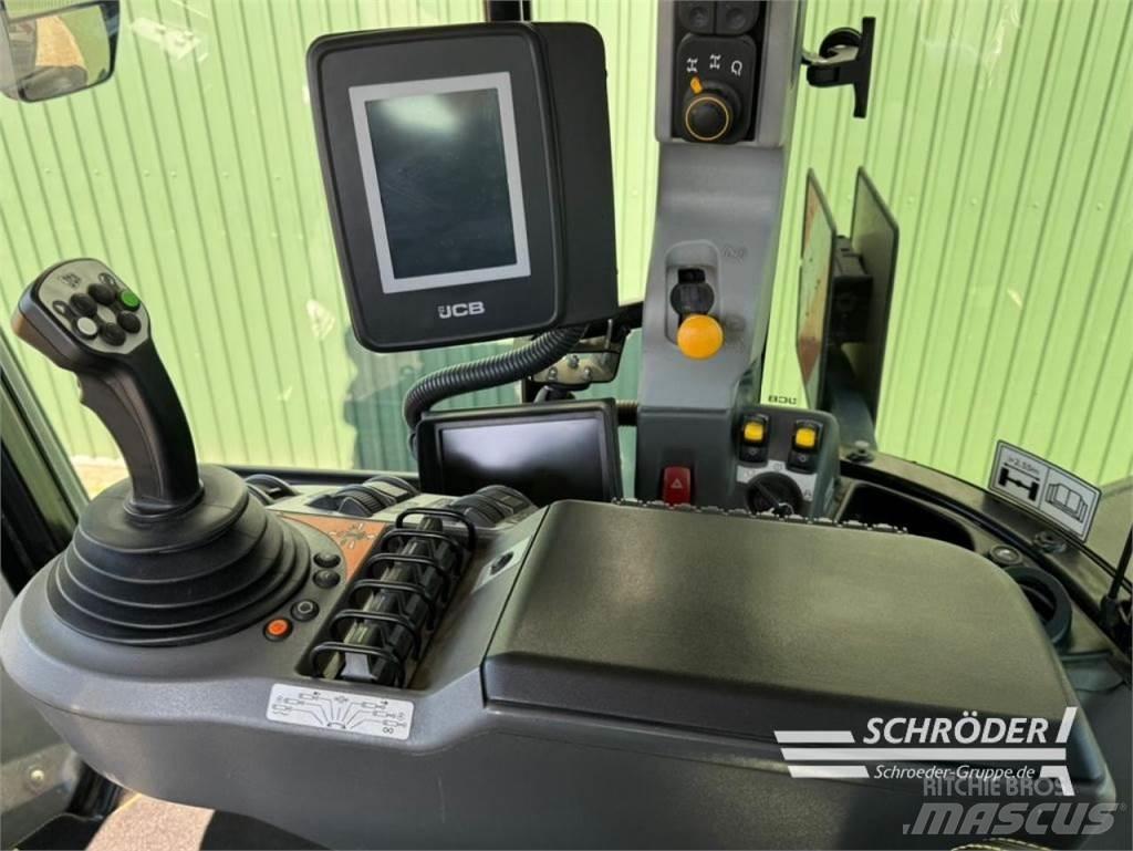 JCB FASTRAC 4220 Tractoren