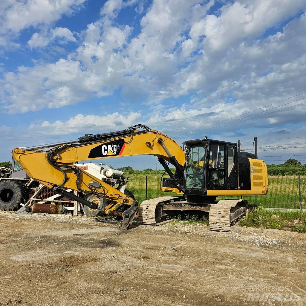 CAT 320 E Rupsgraafmachines