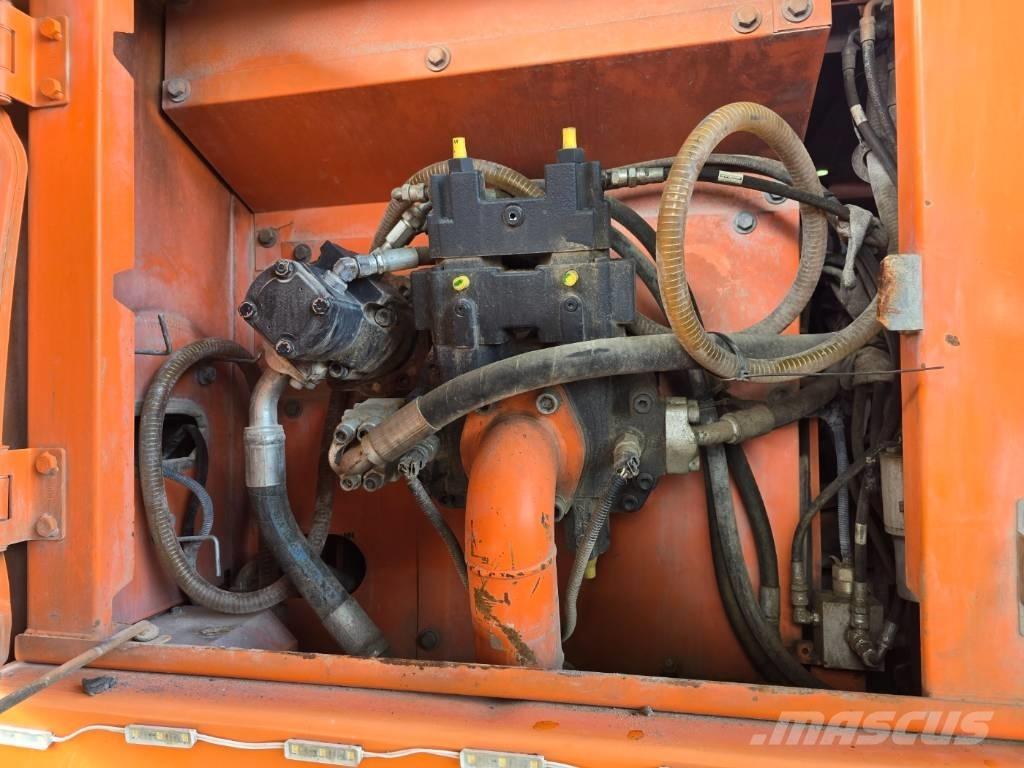 Doosan DX 210 W Wielgraafmachines