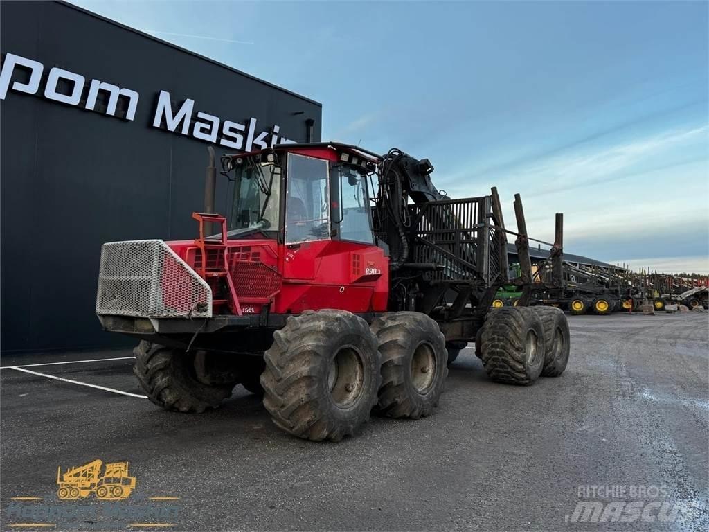 Valmet 890.3 Uitrijwagens