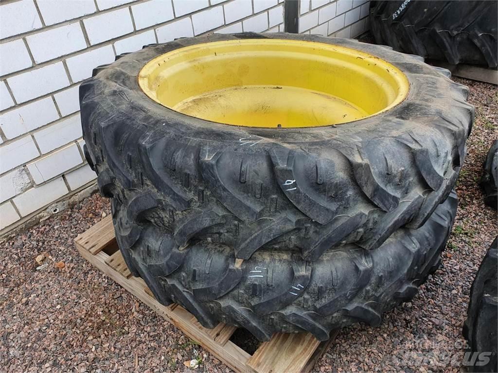 Kleber 270/95R32 Banden, wielen en velgen