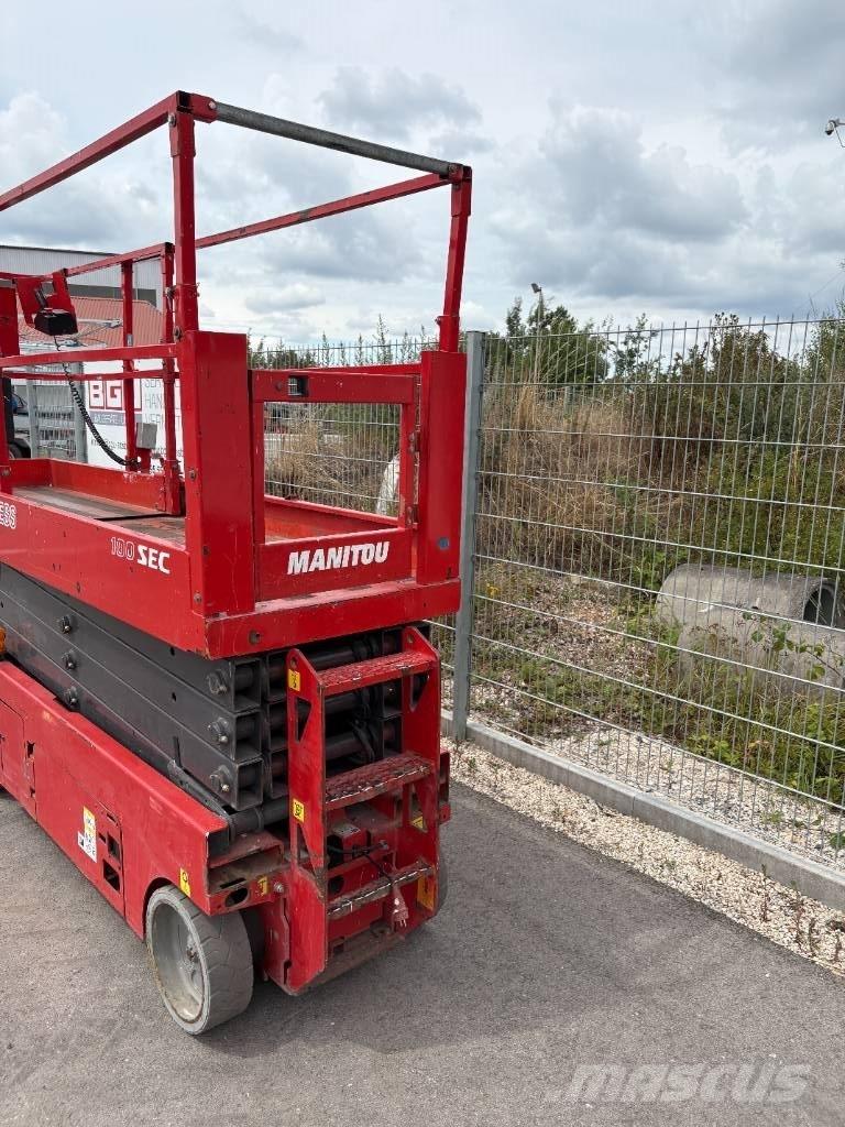 Manitou 100 SEC Schaarhoogwerkers