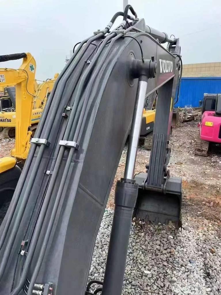 Volvo ec240D Rupsgraafmachines