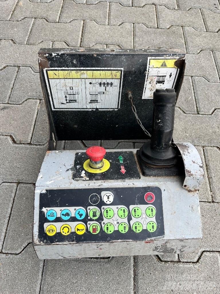 Haulotte H 12 SX Schaarhoogwerkers