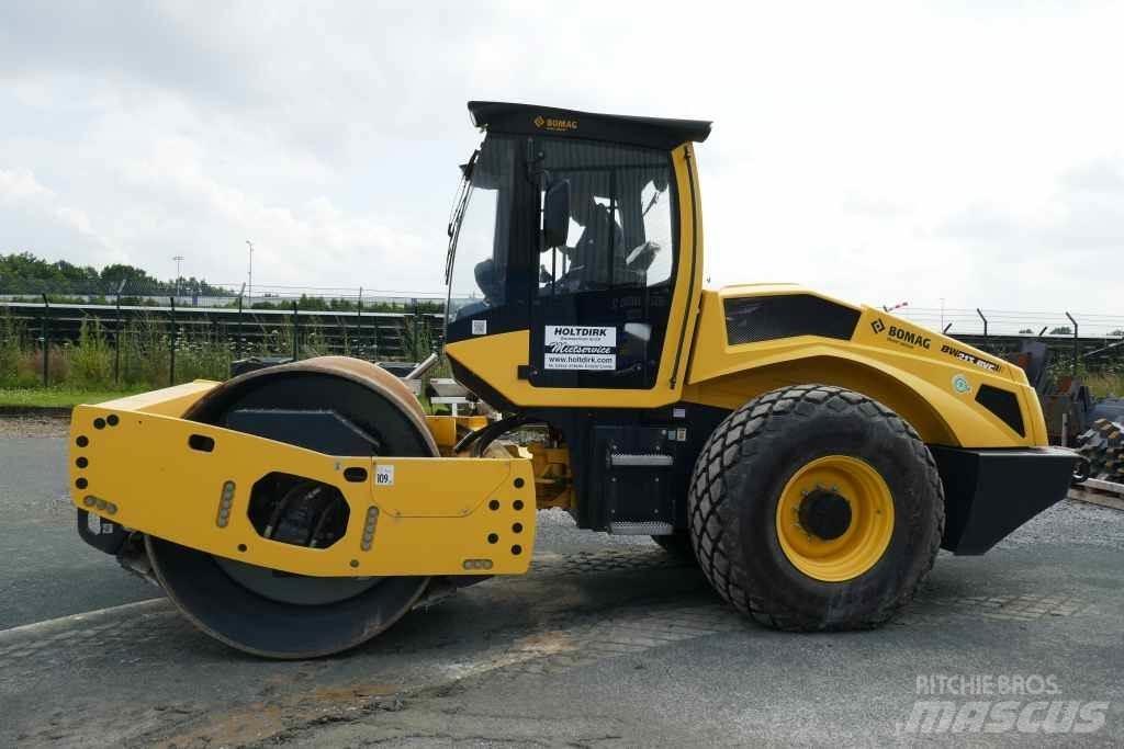 Bomag BW 213 BVC-5 Grondverdichtingsmachines