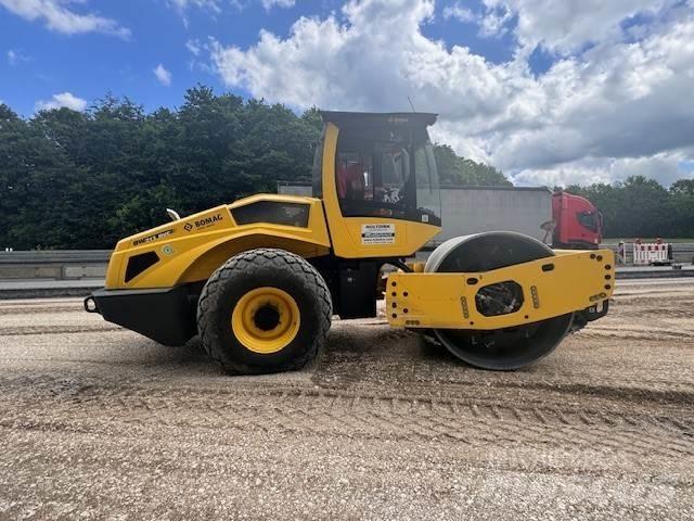 Bomag BW 213 BVC-5 Grondverdichtingsmachines