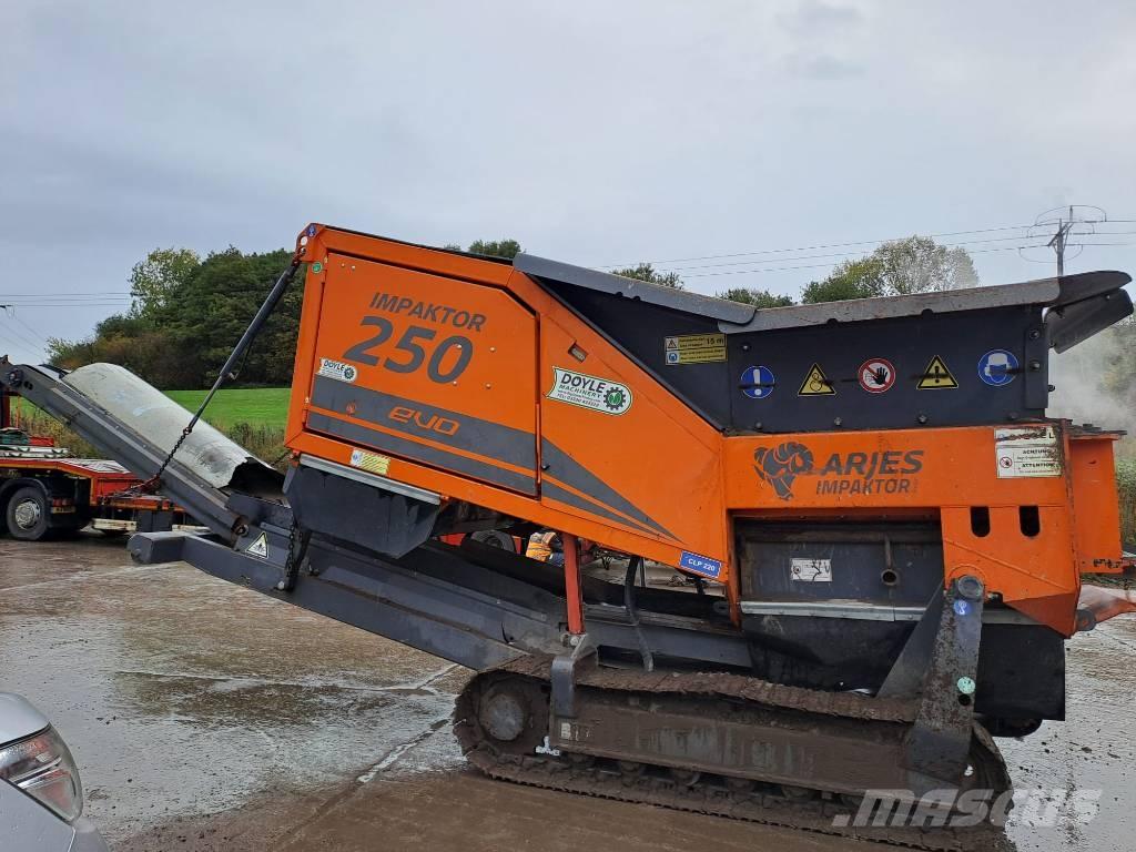 Arjes Impaktor 250 Mobile crushers