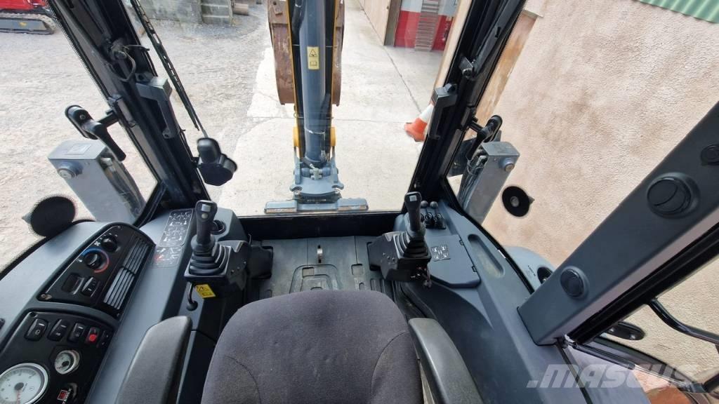 Terex TLB 890 Graaf-laadcombinaties