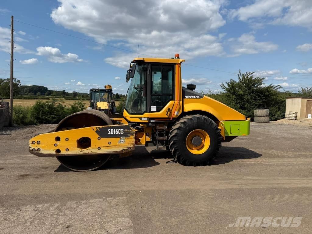 Volvo SD 160 B Bandenwalsen