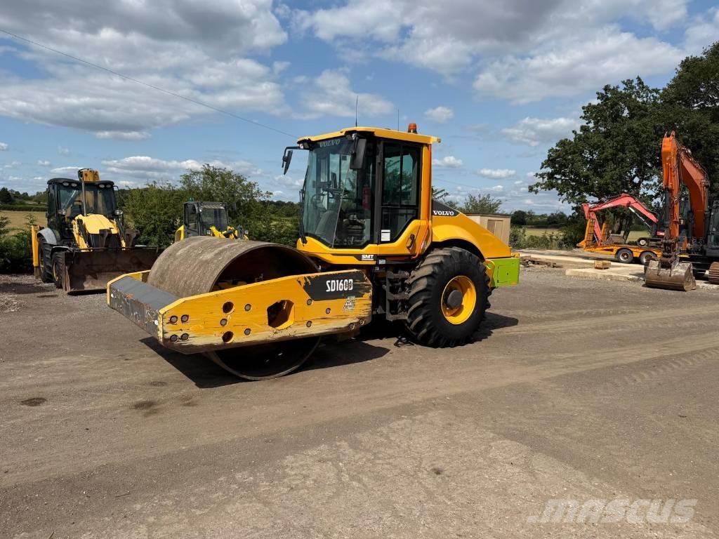 Volvo SD 160 B Bandenwalsen