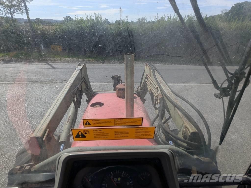Massey Ferguson 6120 Tractoren