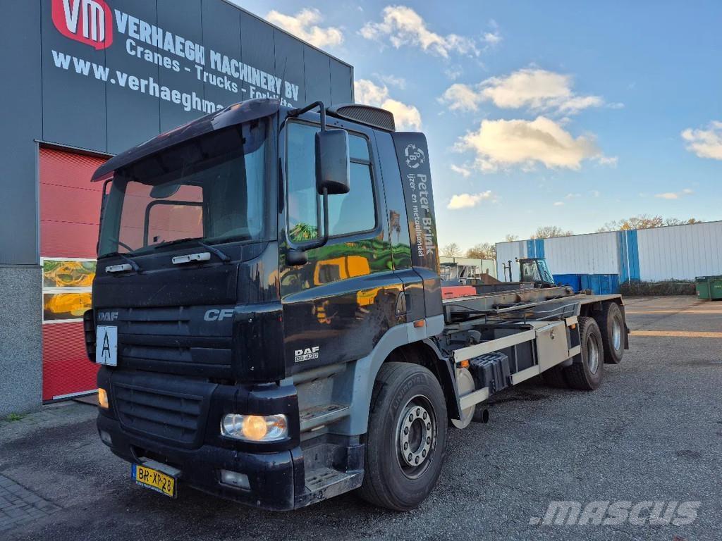 DAF 85.430 Vrachtwagen met containersysteem