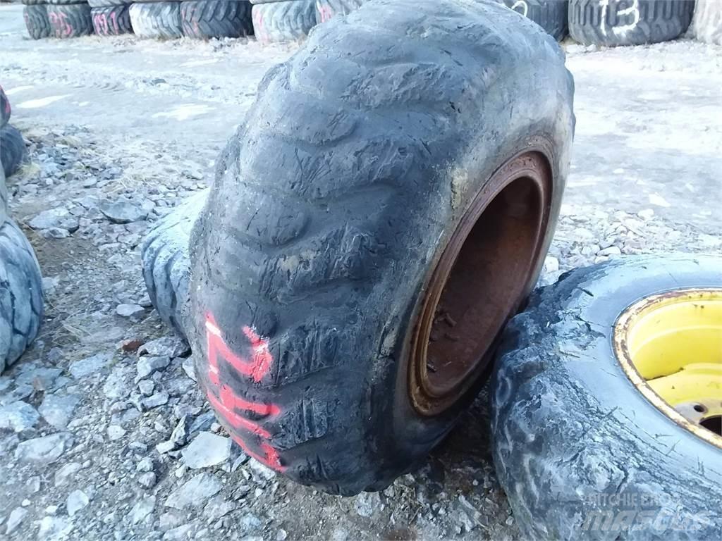 LS 17,5x25 Banden, wielen en velgen