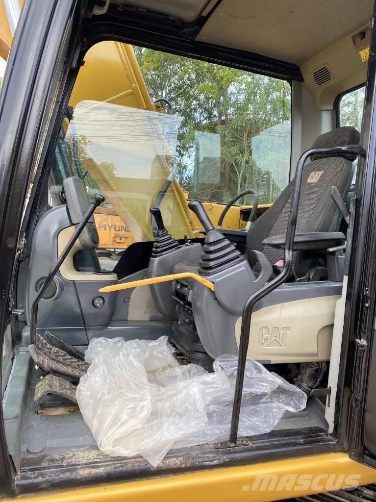 CAT 313 D Rupsgraafmachines