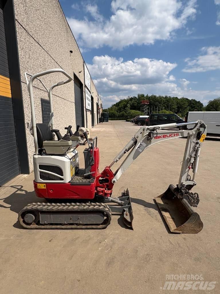 Takeuchi TB 210 R Minigraafmachines < 7t