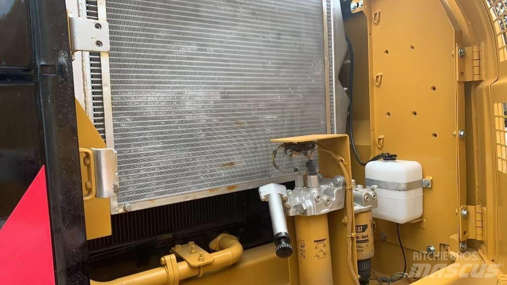 CAT 324 D L Rupsgraafmachines
