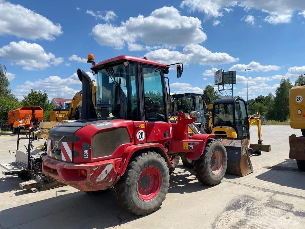 Volvo L 30 G Wielladers