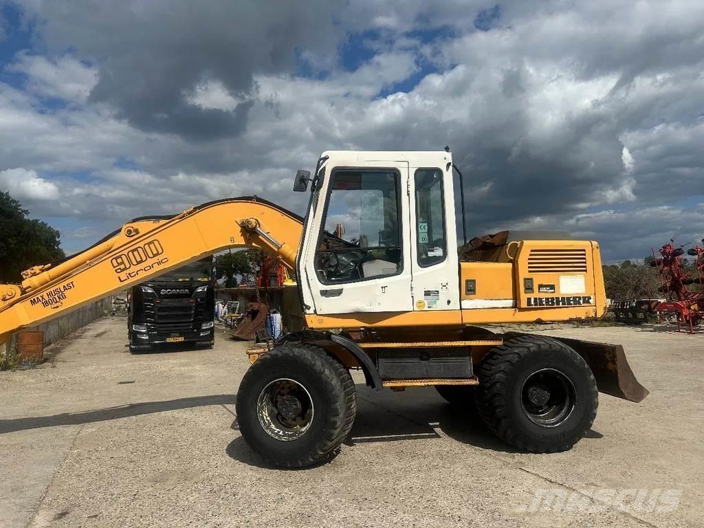 Liebherr A900 Wielgraafmachines