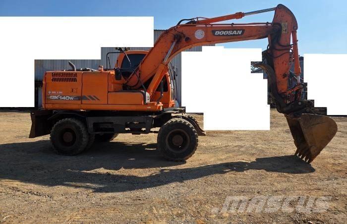 Doosan DX 140 WV-3 Wielgraafmachines