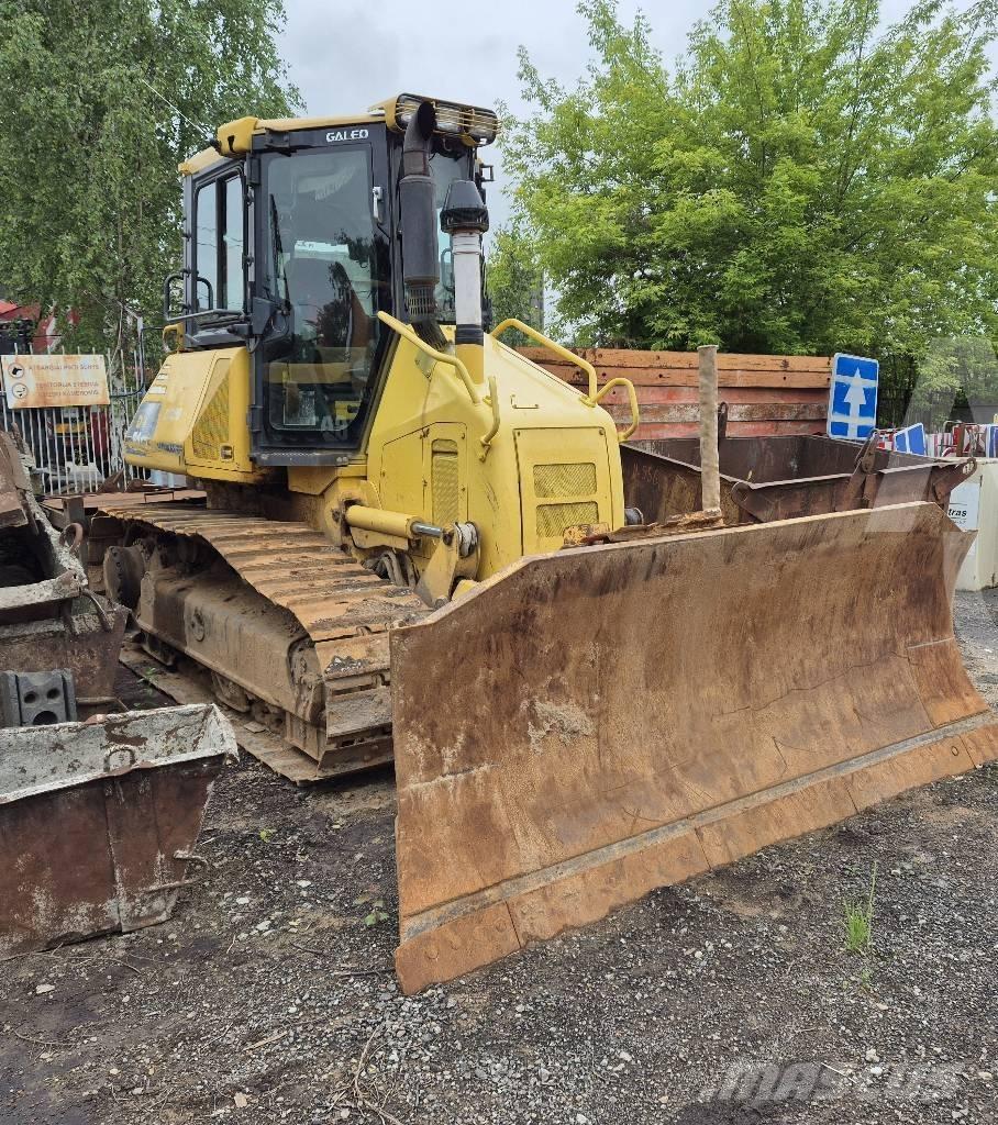 Komatsu D 51 EX-22 Rupsdozers
