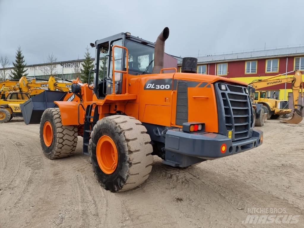 Doosan DL 300-3 Wielladers