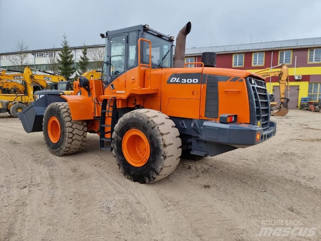 Doosan DL 300-3 Wielladers