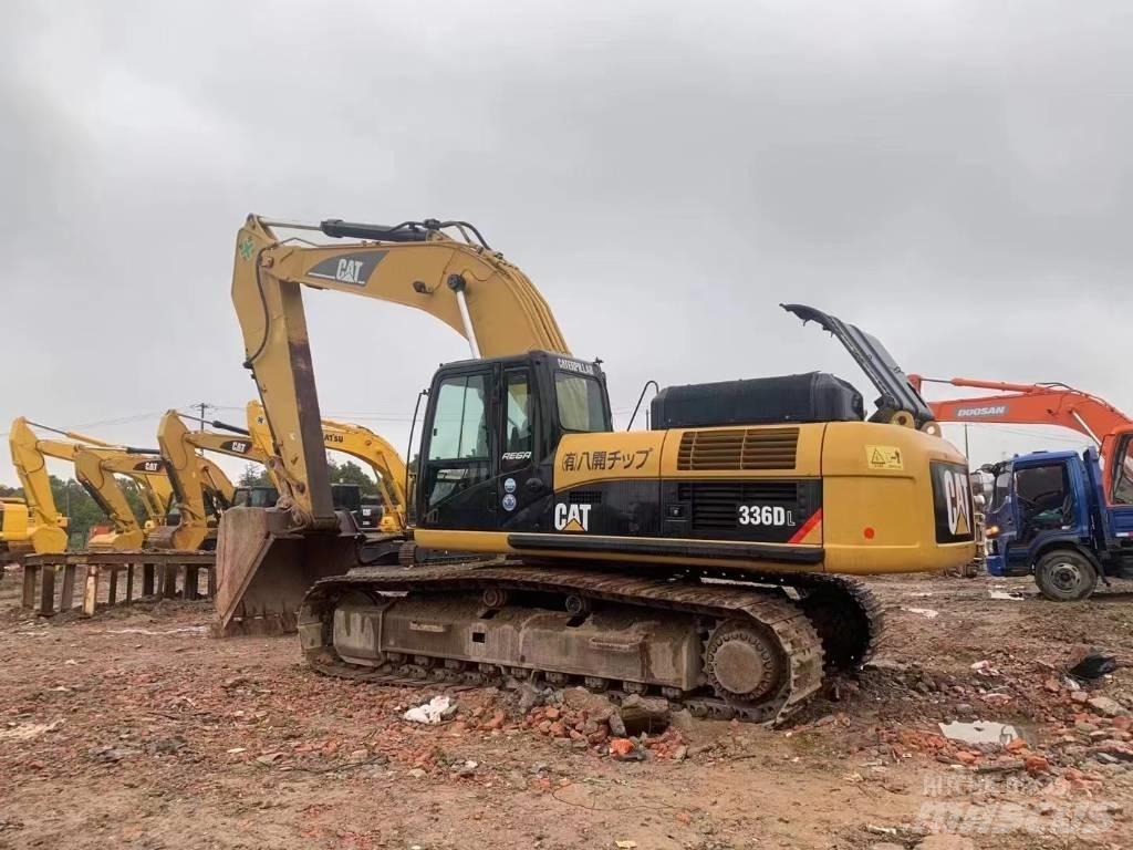 CAT 336 D Rupsgraafmachines