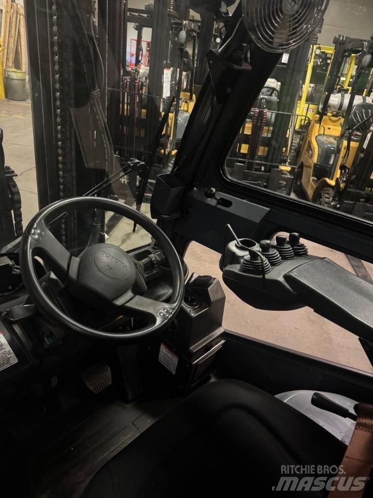 Toyota 8 FGCU 30 Heftrucks overige