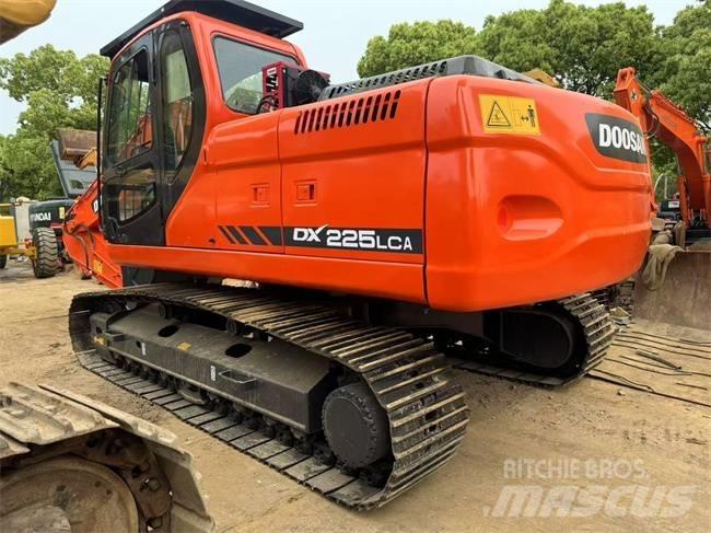 Doosan DX 225 LC Rupsgraafmachines
