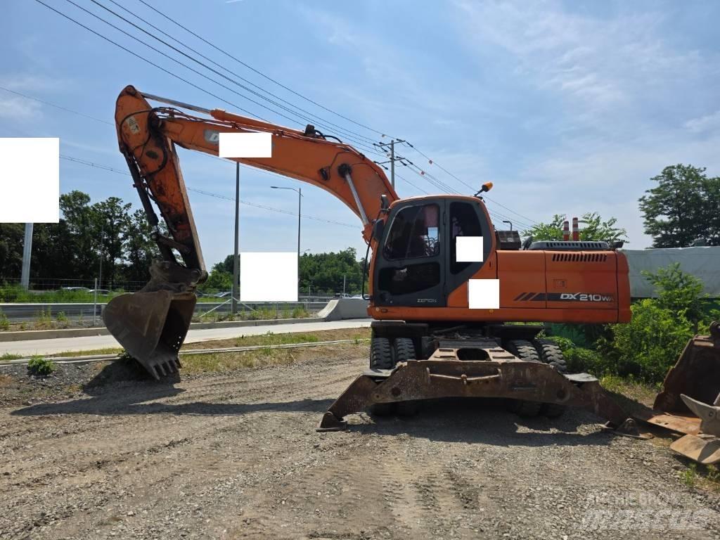 Doosan DX 210 W Wielgraafmachines