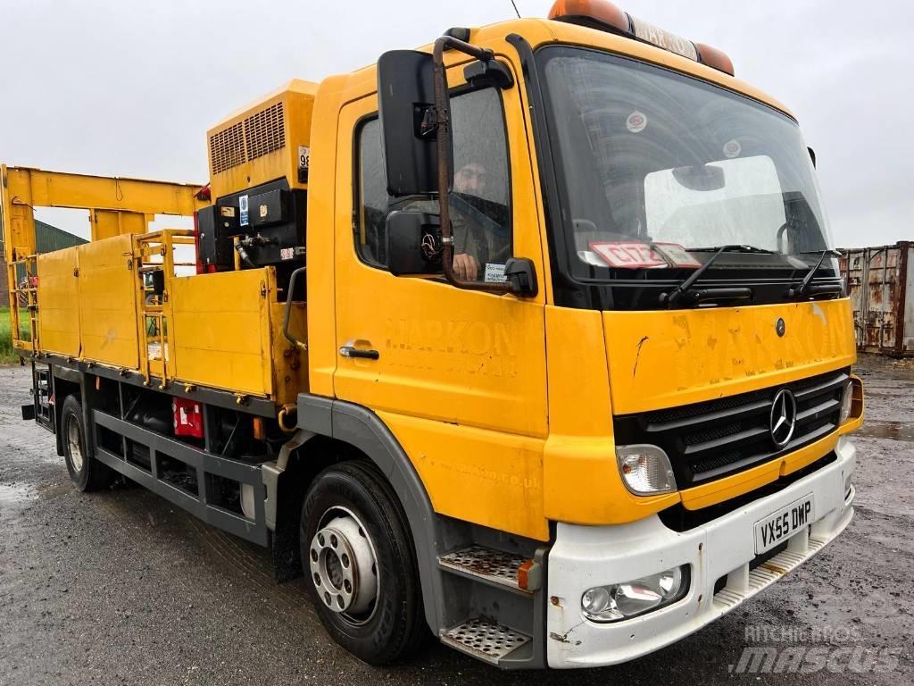 Mercedes-Benz 1318 Anders