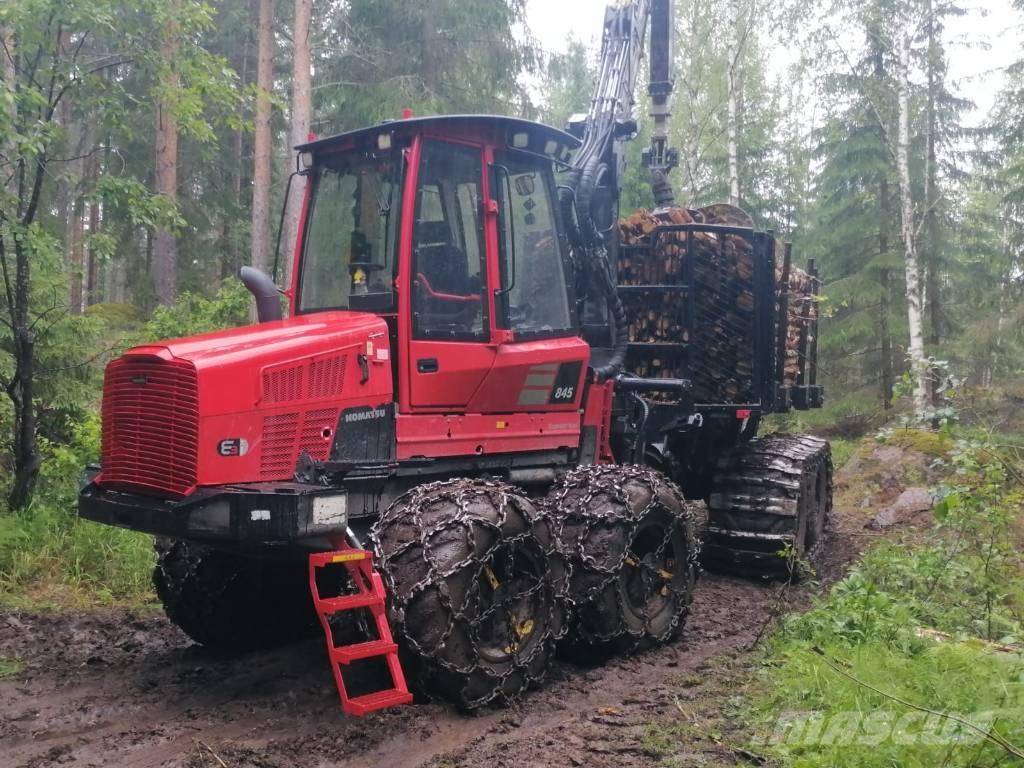 Komatsu 845 Uitrijwagens