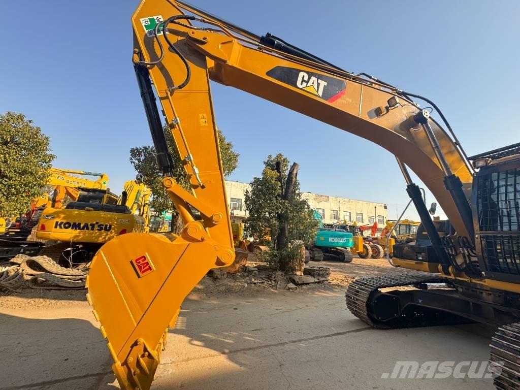 CAT 330 D2L Rupsgraafmachines