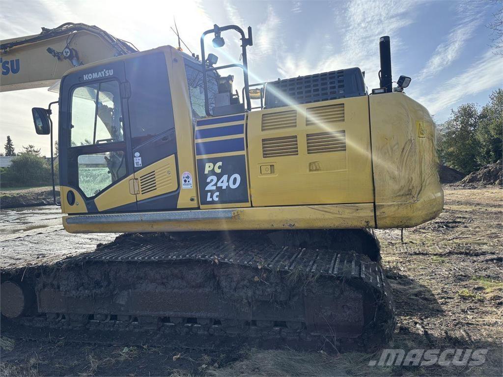 Komatsu PC240LC-11 Rupsgraafmachines