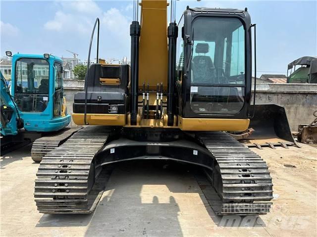 CAT 320 D Rupsgraafmachines